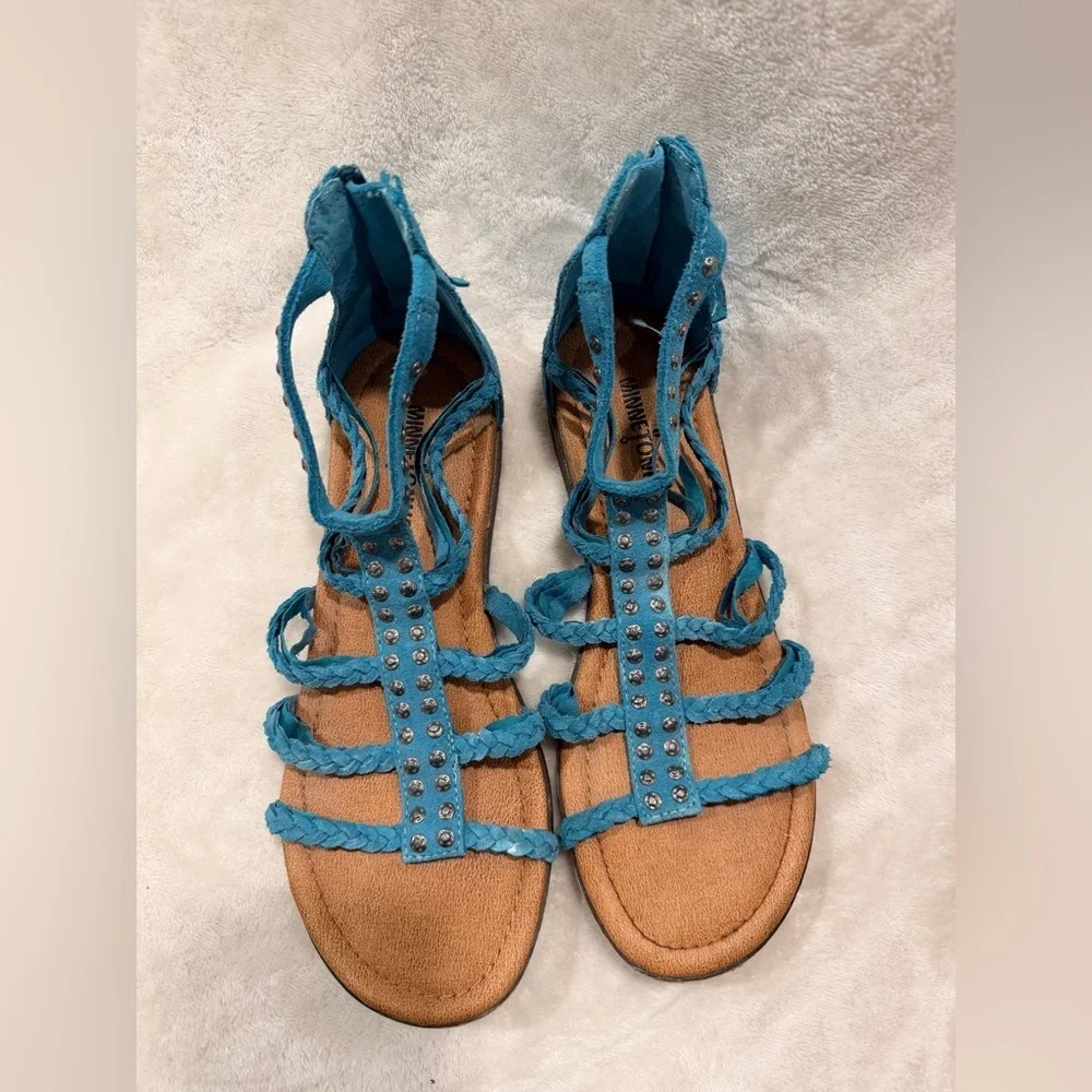 Minnetonka boho festival suede gladiator studded hippie chic sandal in turquoise